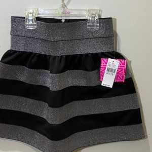 Gorgeous NWT shimmery  IZ Byer black and silver striped skirt